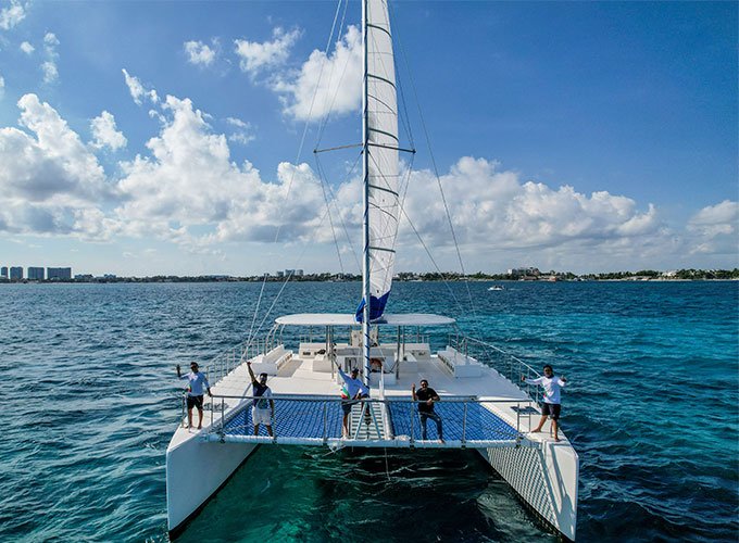 Aquamaran: Tour snorkel a Isla Mujeres desde Cancún en catamarán