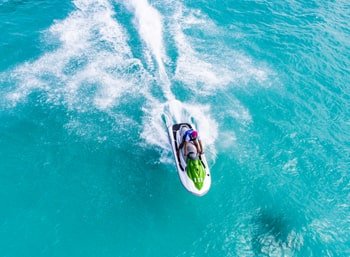 Motos acuáticas laguna (60 minutos)