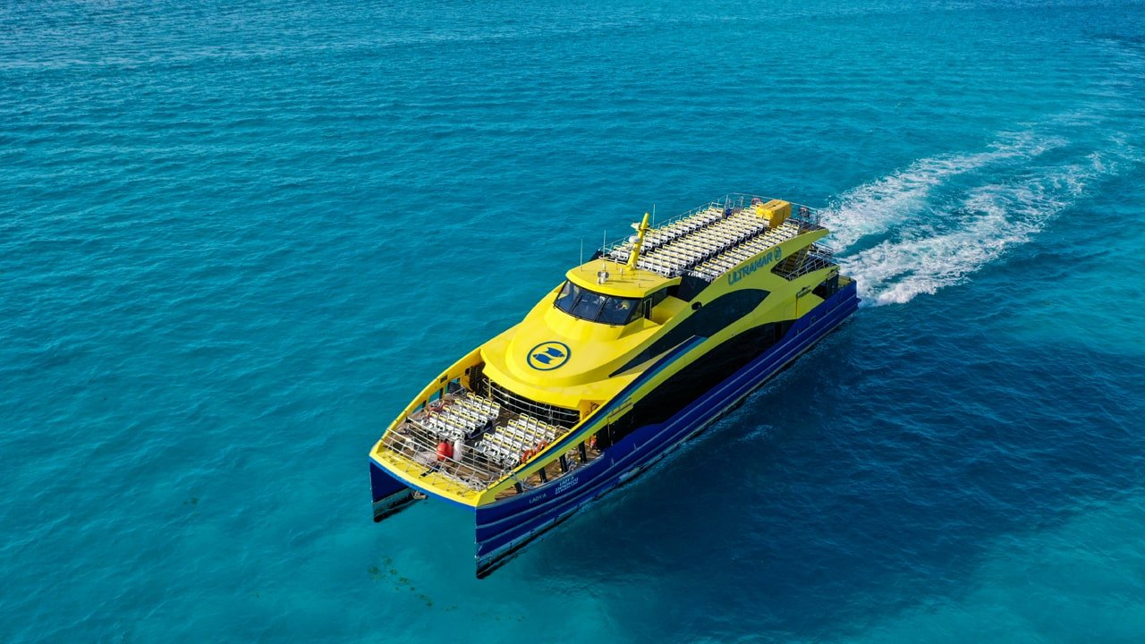 Ferry de Cancún a Isla Mujeres
